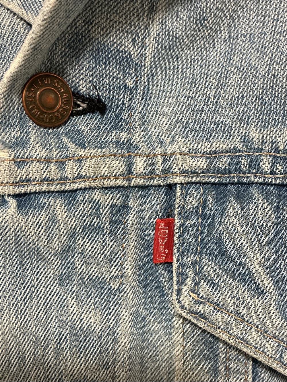 VINTAGE/DISTRESSED, Levi's Light Blue Denim Trucker Jacket - Picture 2 of 6